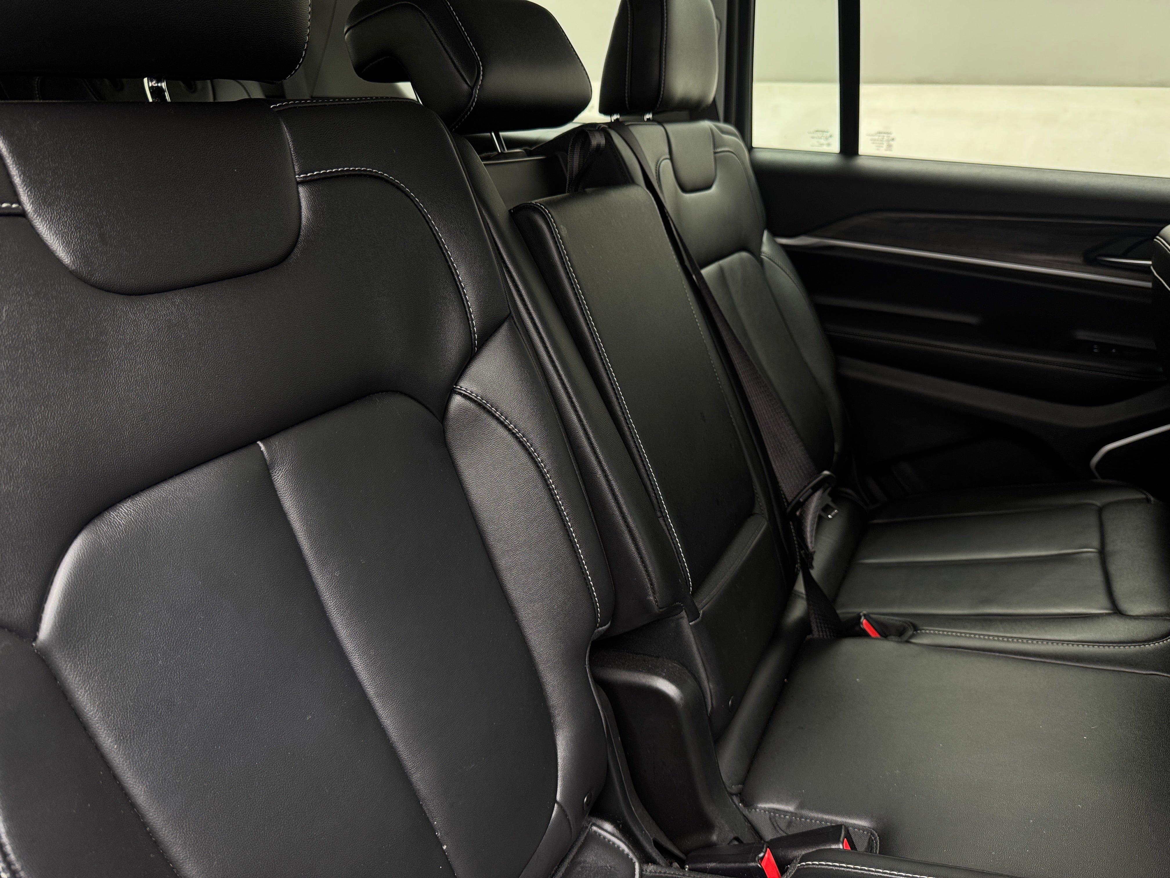jeep grand cherokee l 2021 1C4RJKBG4M8180066 image jeep grand cherokee l 2021 1C4RJKBG4M8180066 image